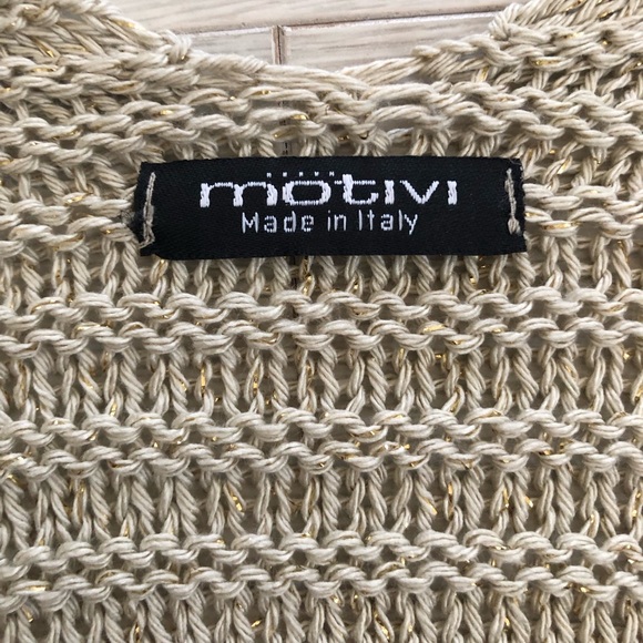 Motivi V-Neck Metallic Gold Weave Knit Shimmery Top - Picture 8 of 16